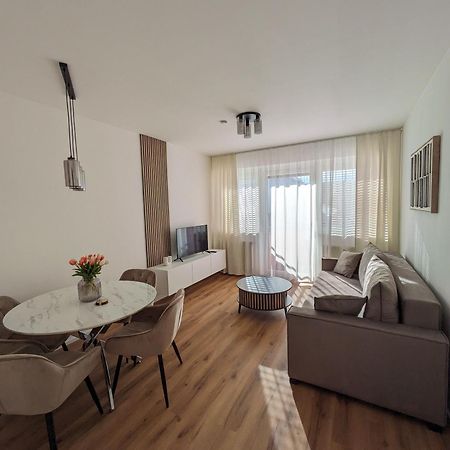 Charmante Ferienwohnung In Філлах Екстер'єр фото