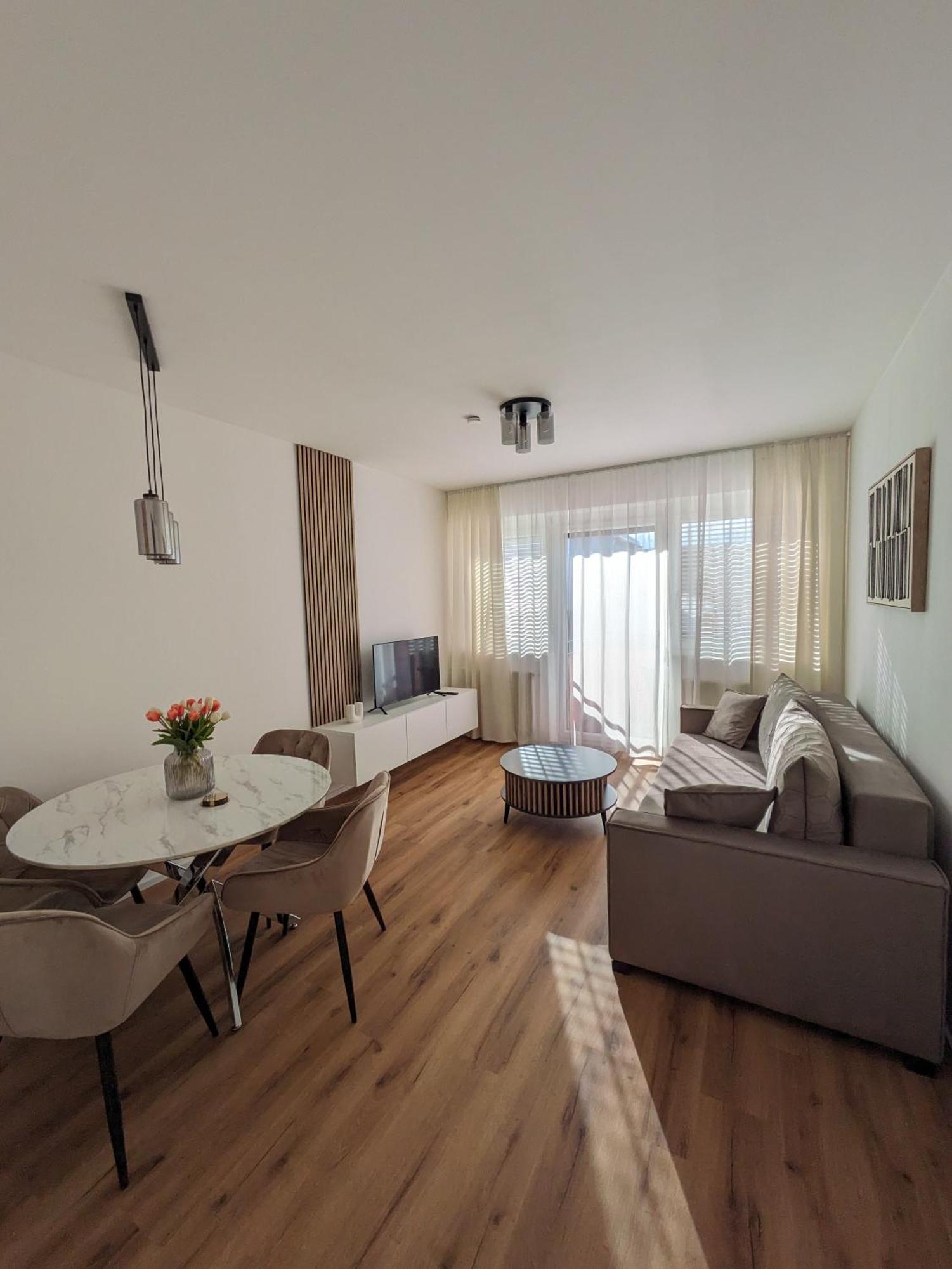 Charmante Ferienwohnung In Філлах Екстер'єр фото